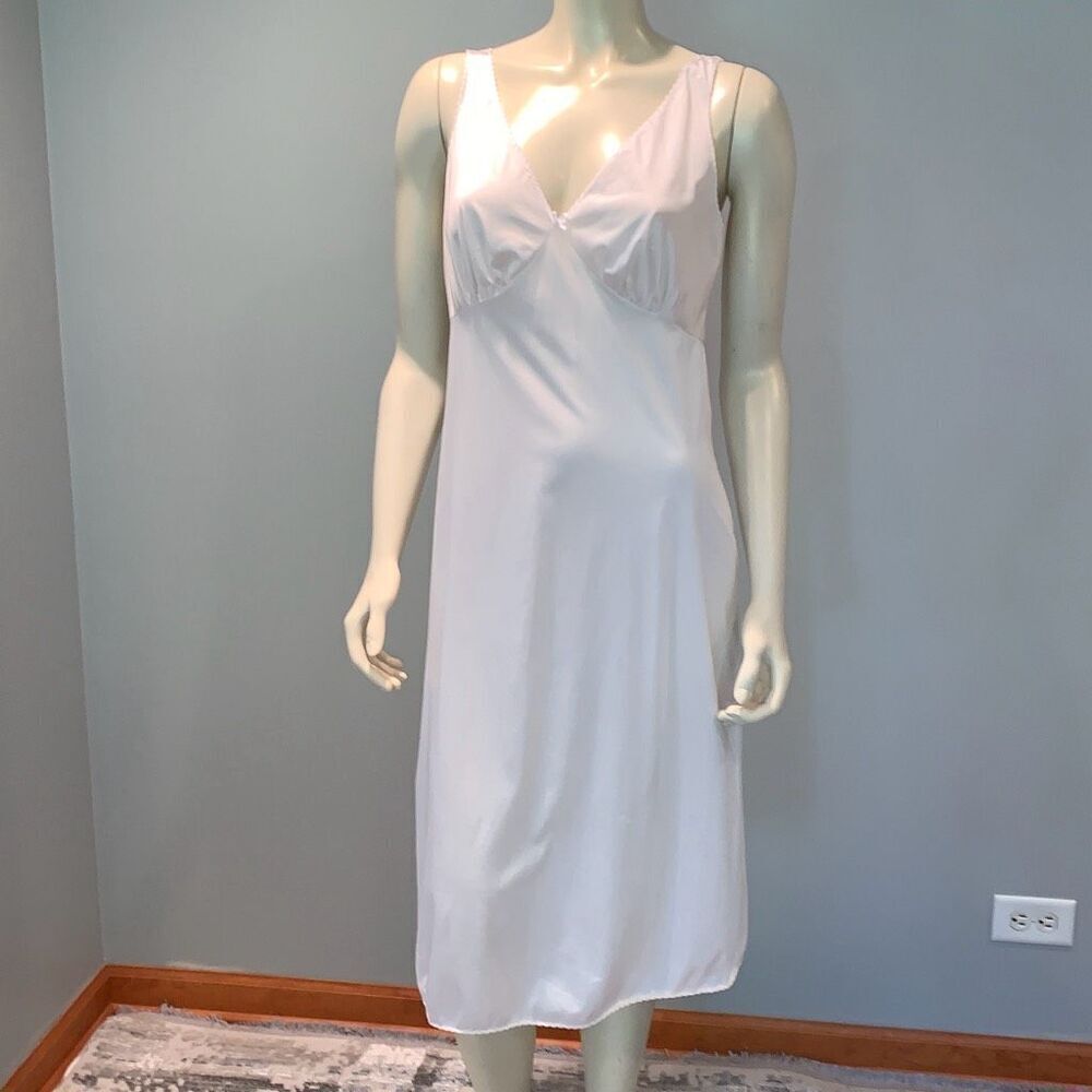 Vintage‎ Vanity Fair White Slip Dress Size 36